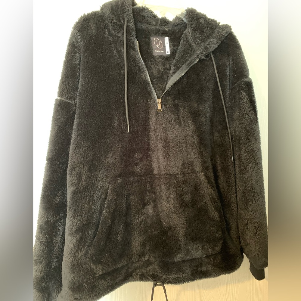 Original Use, Faux Fur, black sweatshirt